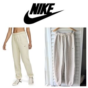 Nice therma fit Sherpa cream Sweatpants